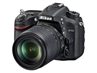 Nikon D7000 (シャッターカウント1908)　デジタルカメラ　美品 161205-320-240.jpg
