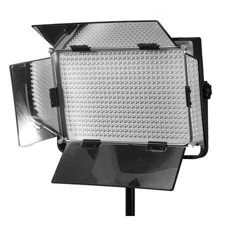 Refletor---Iluminador-de-500-LEDs-com-Suporte-para-Bateria-V-mount
