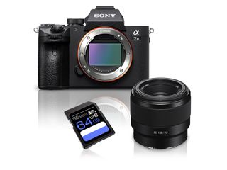 Kit Sony a7III + Lente Sony 50mm - eMania Foto e Video