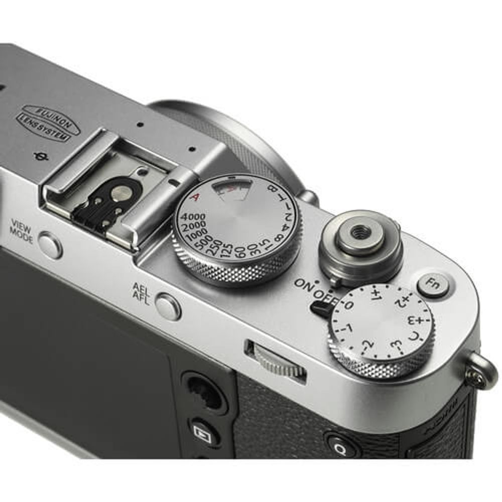 FUJI FILM 富士フイルム X X100F SILVER FujiFilm X100F e Lente 23mm (Prata) - WorldView