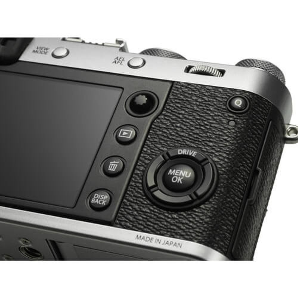 FujiFilm X100F e Lente 23mm (Prata) - WorldView