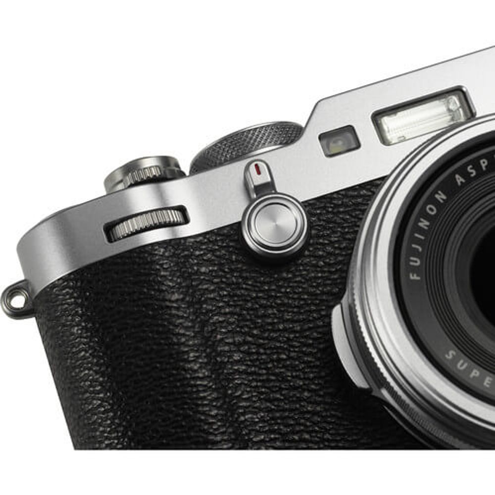 FujiFilm X100F e Lente 23mm (Prata) - WorldView