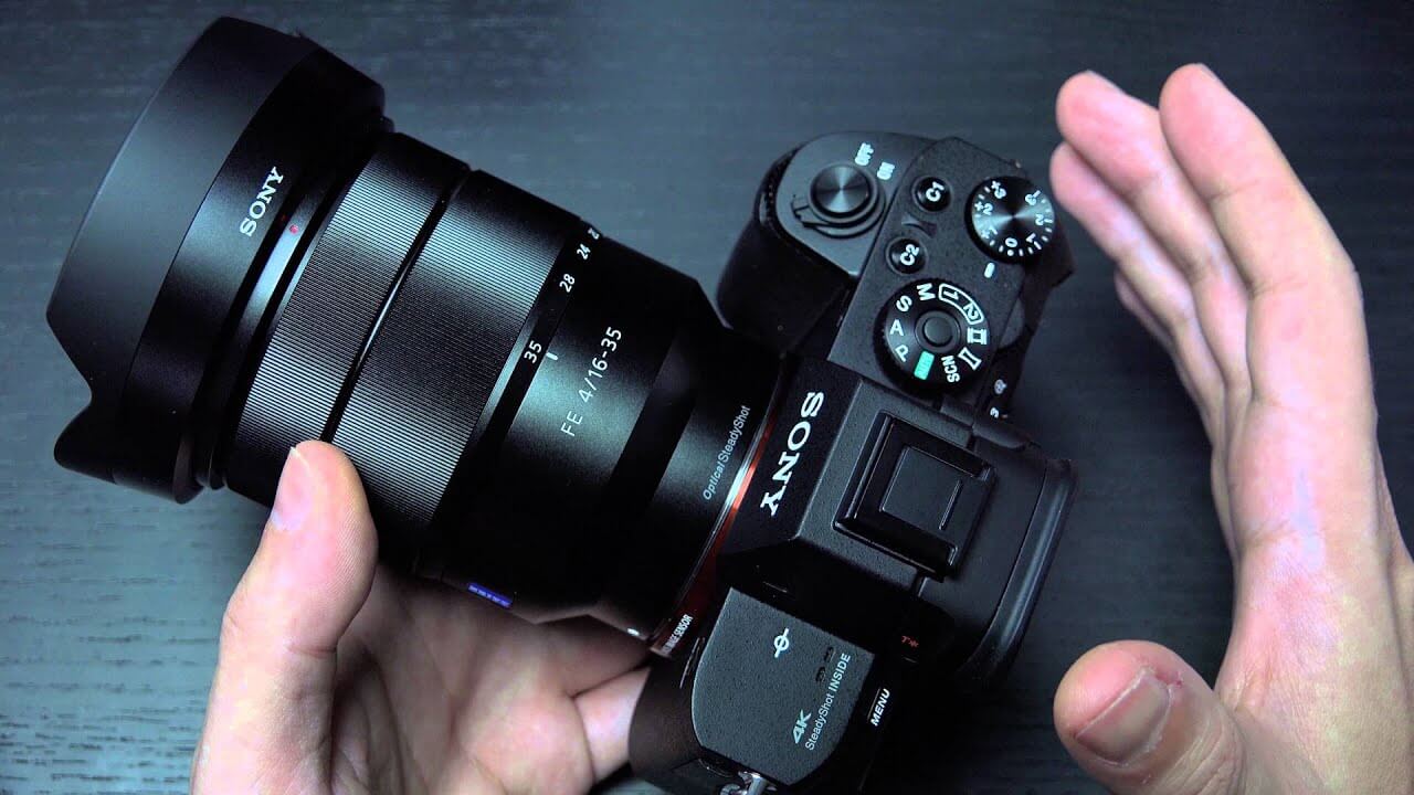 Kit Sony a7MIII + Lente Sony 16-35mm - eMania Foto e Video