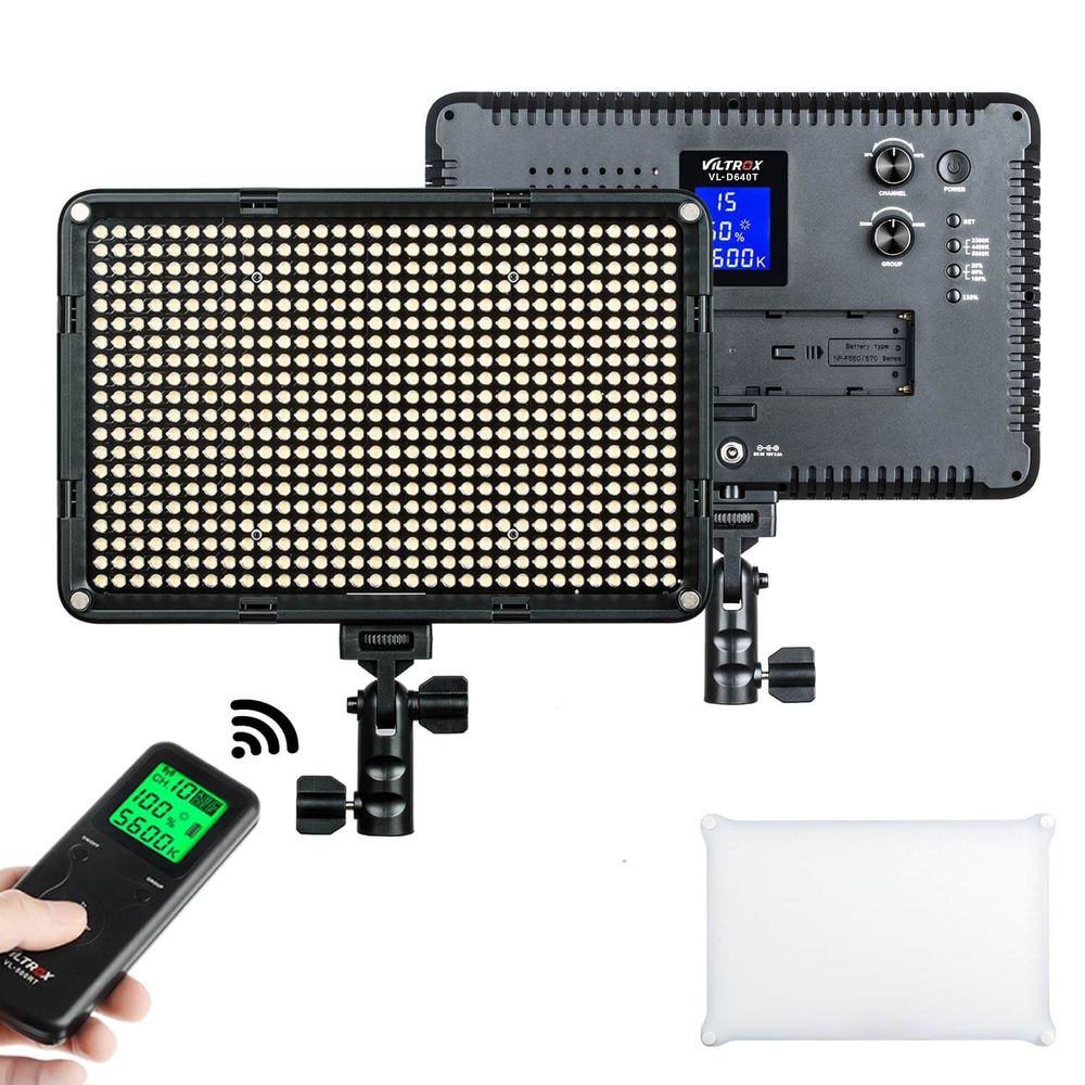 Iluminador-de-LED-Profissional-Viltrox-VL-D640T-com-Controle-Digital-de-Ajuste-de-Brilho-e-Temperatura-de-Cor--Fonte-Bivolt- Iluminador-de-LED-Profissional-Viltrox-VL-D640T-com-Controle-Digital-de-Ajuste-de-Brilho-e-Temperatura-de-Cor--Fonte-Bivolt-