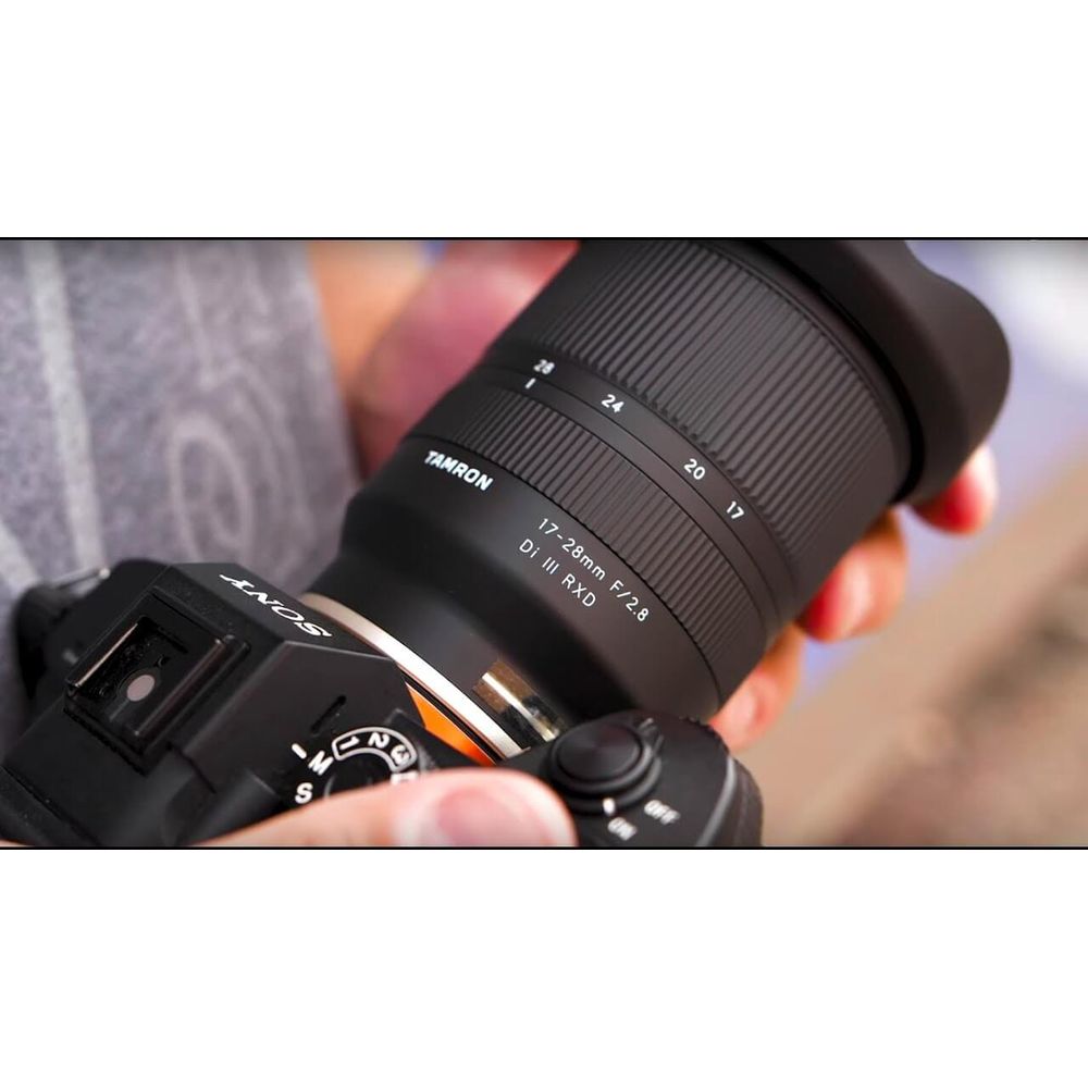 Tamron 17-28mm f/2.8 Sony E-Mount - WorldView