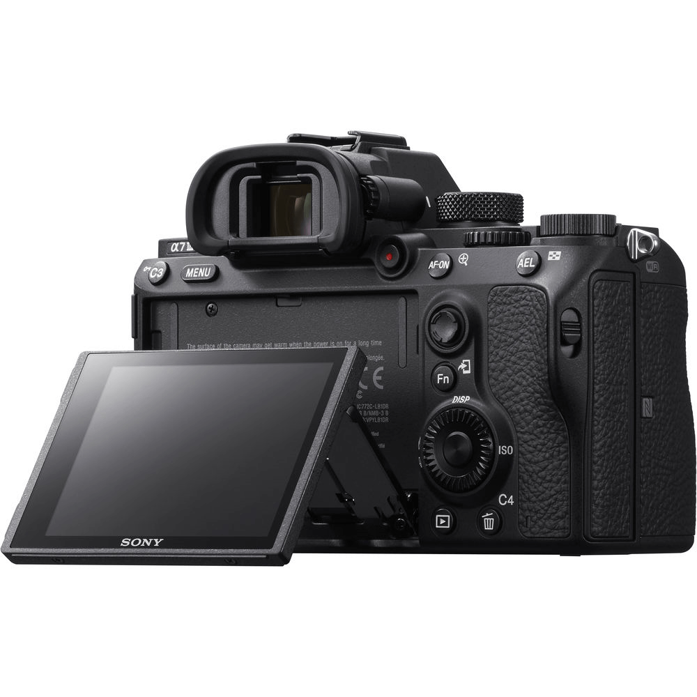 Kit Mirrorless Sony a7III + 18-105mm F/4 - eMania Foto e Video