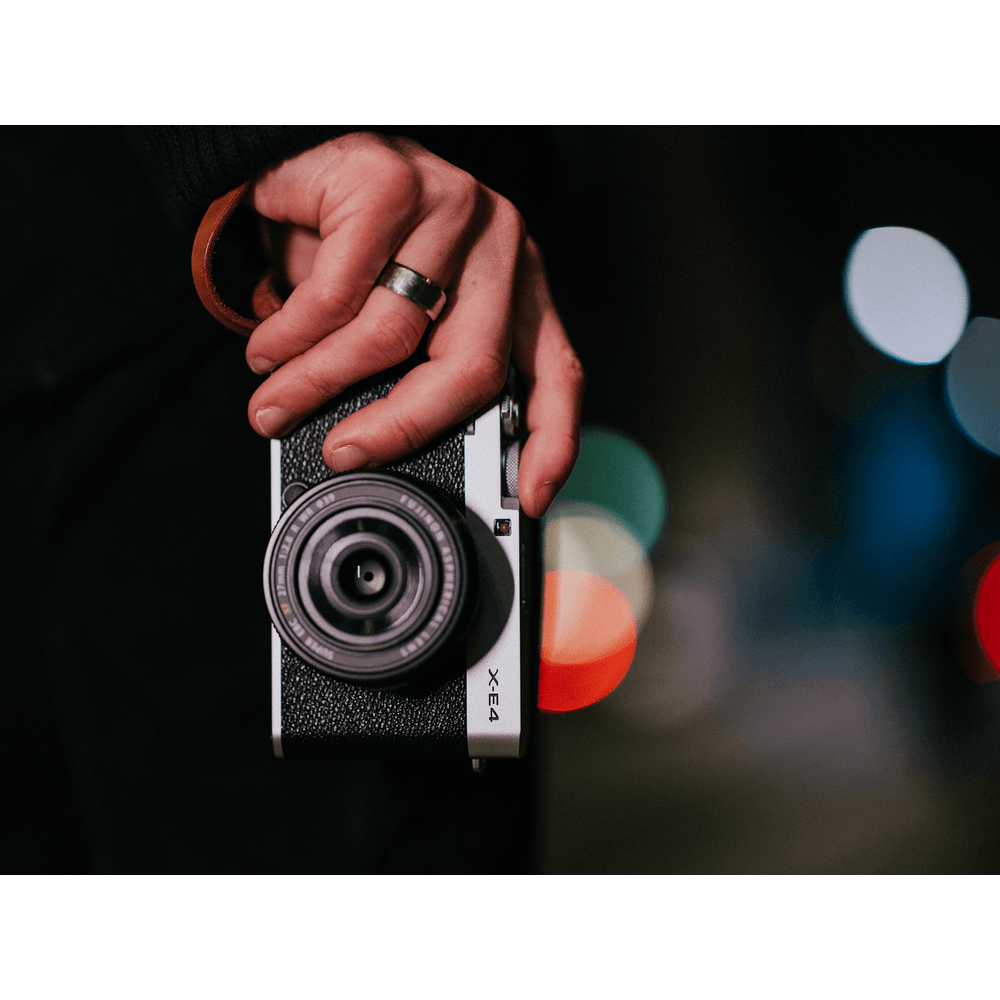 Mirrorless FujiFilm X-E4 4K Prata - WorldView