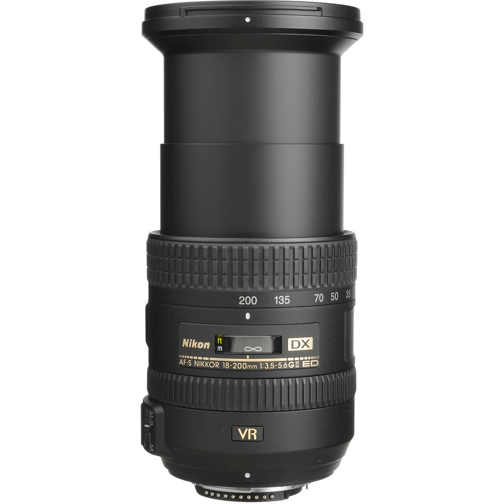 Lente Nikon 18-200mm f/3.5-5.6G ED VR II - WorldView