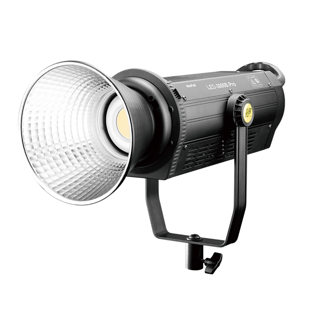 Iluminador-LED-Profissional-NiceFoto-LED-3000B-Pro-COB-Video-Light-300W-Luz-Continua-5600K--Bivolt- Iluminador-LED-Profissional-NiceFoto-LED-3000B-Pro-COB-Video-Light-300W-Luz-Continua-5600K--Bivolt-