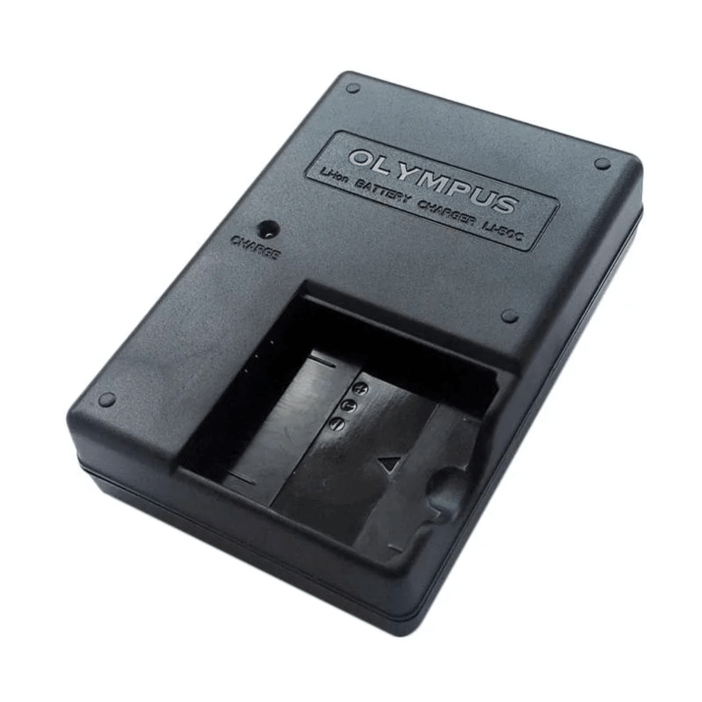 Carregador-Olympus-LI-50C-para-Baterias-LI-50B-e-LI-92B--Bivolt- Carregador-Olympus-LI-50C-para-Baterias-LI-50B-e-LI-92B--Bivolt-