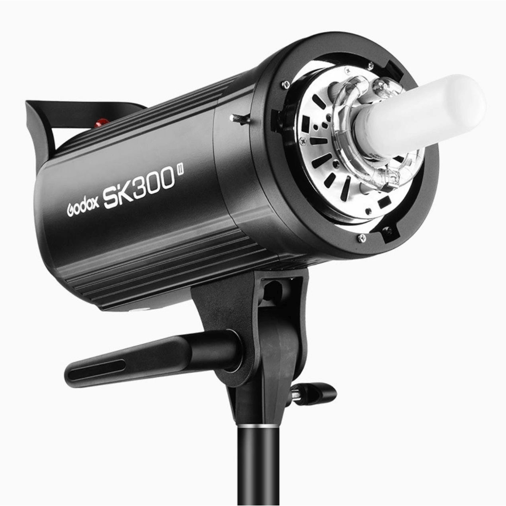 Flash-Estudio-Godox-SK300II-300Ws-Monolight-5600K-Studio-Profissional-Montagem-Bowens--Bivolt- Flash-Estudio-Godox-SK300II-300Ws-Monolight-5600K-Studio-Profissional-Montagem-Bowens--Bivolt-