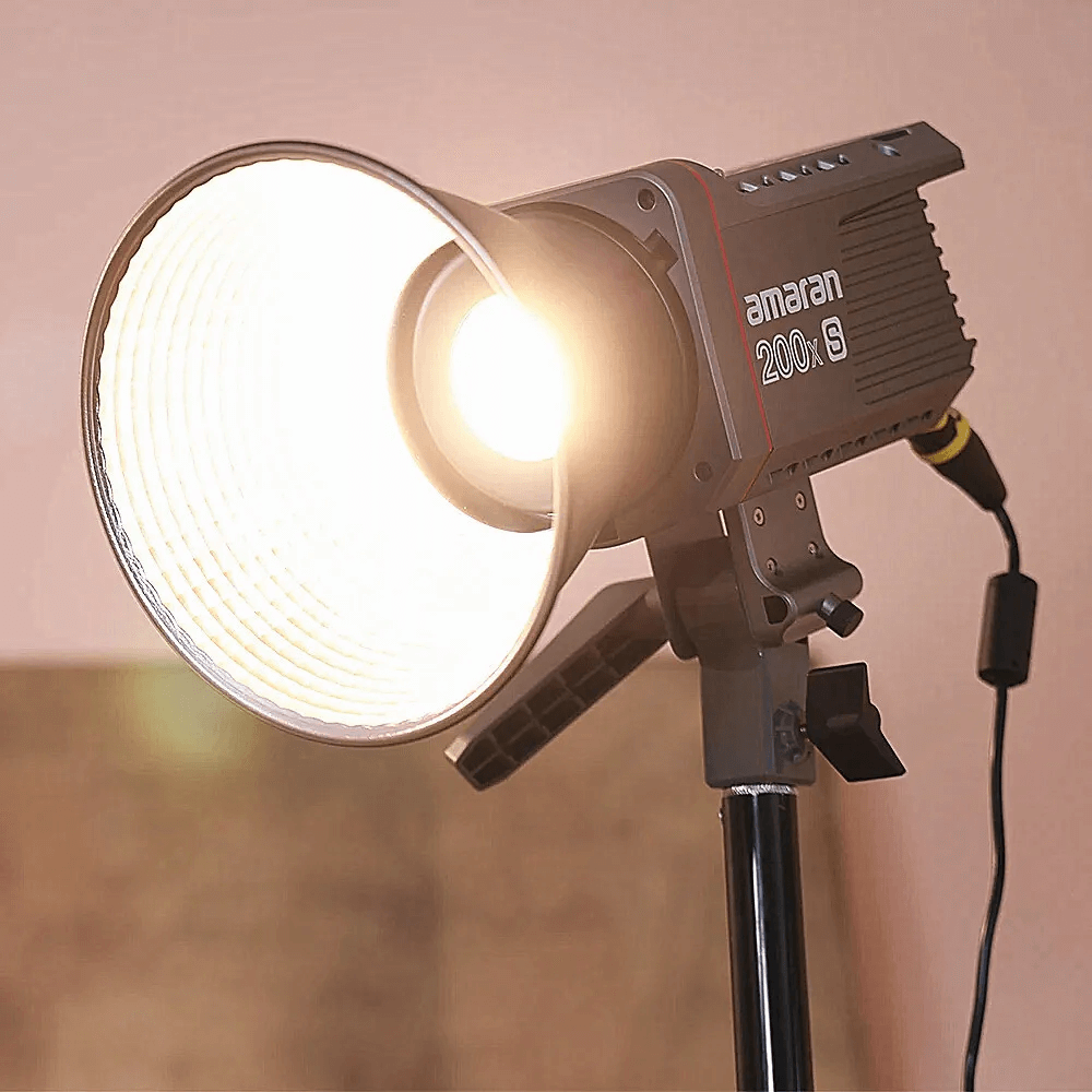 LED Amaran 200x S Bi-Color COB 200w - WorldView LED Amaran 200x S Bi-Color COB 200w - WorldView