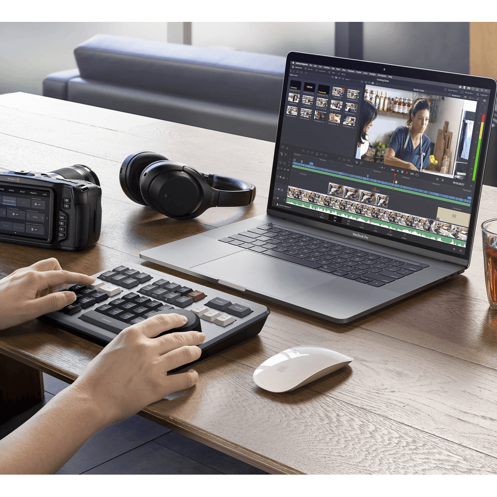 Blackmagic Design DaVinci Resolve Speed Editor - WorldView