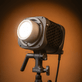 Iluminador-LED-Amaran-Halo-300x-Bi-Color-305W-COB-Monolight-Bowens